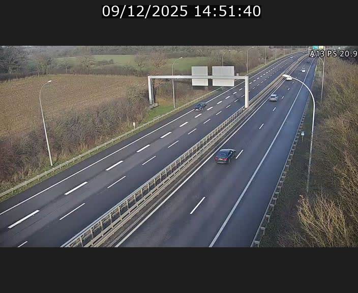 Traffic live webcam Luxembourg Croix de Bettembourg, rond-point d'Hellange - A13 direction Allemagne - BK 20.9