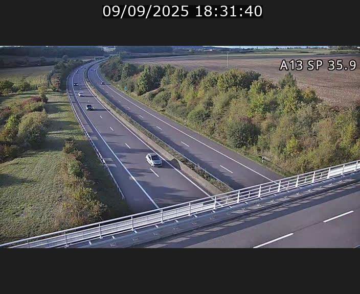 Webcam trafic sur A13 à l'entrée ouest du tunnel Markusbierg à Remerschen. Vue orientée vers Mondorf-les-Bains.