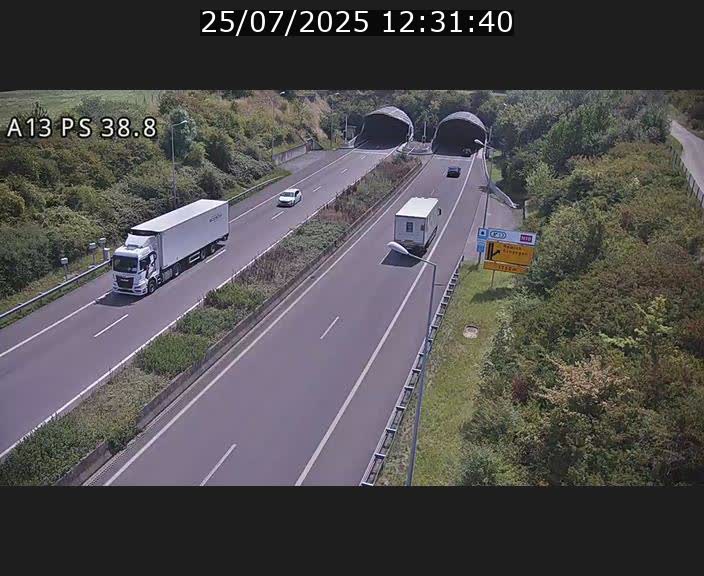 Webcam autoroute A13 à l'entrée ouest du tunnel Markusbierg à Schengen. Vue orientée vers Mondorf-les-Bains
