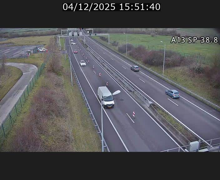 Webcam autoroute A13 à l'entrée ouest du tunnel Markusbierg à Schengen. Vue orientée vers le tunnel et l'Allemagne