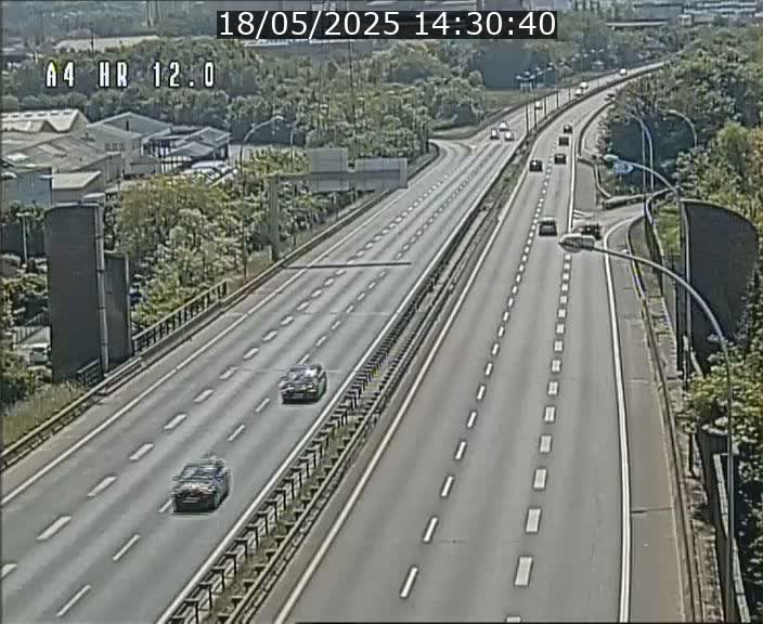 Traffic live webcam Luxembourg Jonction Foetz - A4 - BK 12.0 - direction Esch sur Alzette