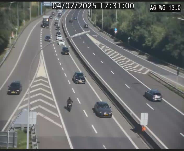 Traffic live webcam Luxembourg Mamer - A6 - BK 13 - direction Luxembourg/France/Allemagne