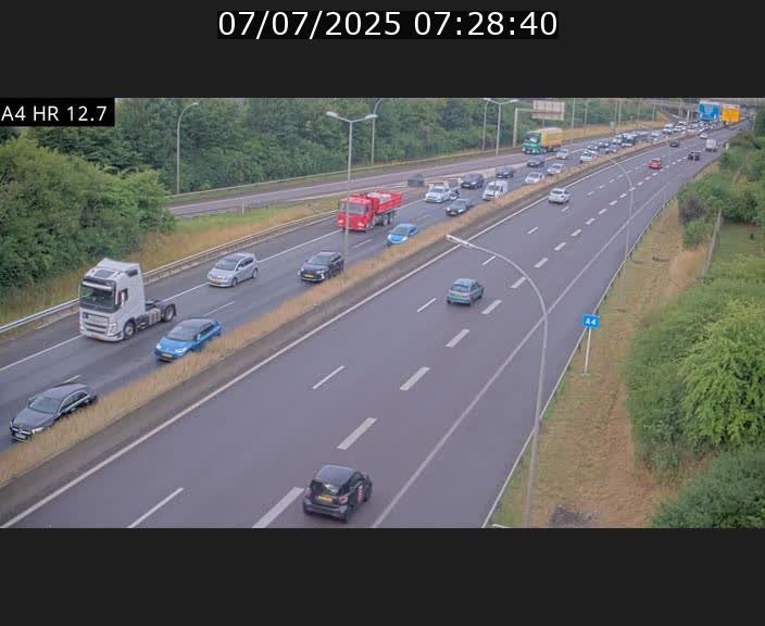 Traffic live webcam Luxembourg Esch sur Alzette - A4 - BK 12.7 - direction Esch-Belval