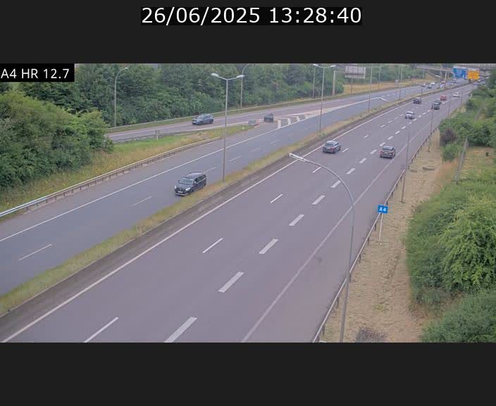 Traffic live webcam Luxembourg Esch sur Alzette - A4 - BK 12.7 - direction Esch-Belval
