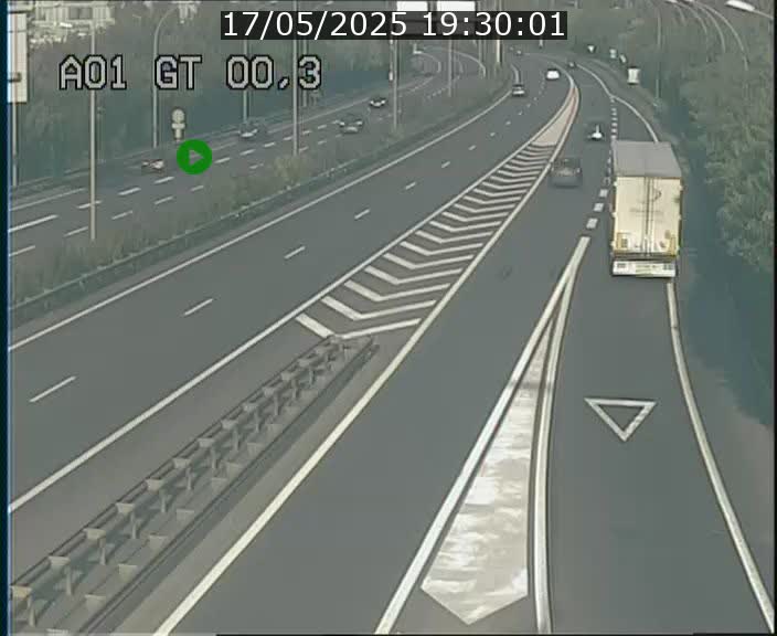 Traffic live webcam Luxembourg Croix de Gasperich - A1 direction Kirchberg - BK 0.3