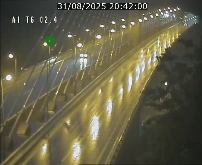 Traffic live webcam Luxembourg Sandweiler - A1 direction Luxembourg-ville - BK 2.4
