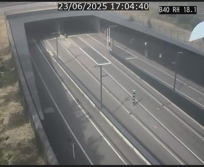 Webcam sur la route de contournement d'Esch-Belval avant le tunnel Central Gate au niveau de la porte de France et du radar fixe