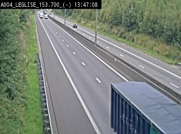Webcam autoroute A4 (E411-E25) à Léglise, avant la jonction avec la N40. Vue orientée vers Bruxelles
