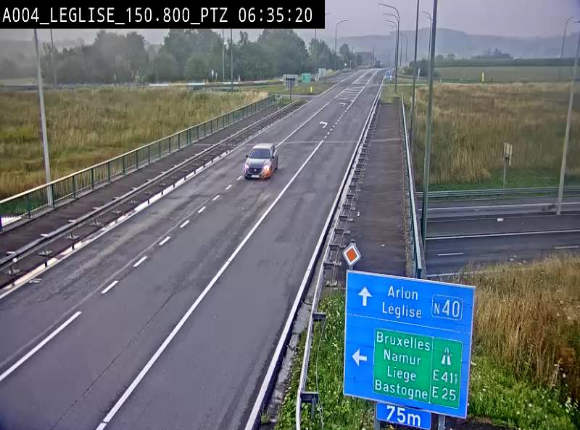 Webcam au-dessus de l'E411 sur la N40. Vue orientée vers Léglise en provenance de Neufchâteau