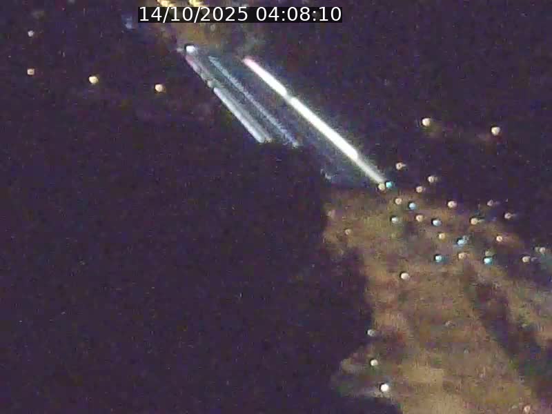 Webcam sur l'avenue John Fitzgerald Kennedy (N51) avec vue sur le Pont rouge (Pont Grande Duchesse Charlotte), l'arrêt Pfaffenthal et l'entrée du quartier Kirchberg