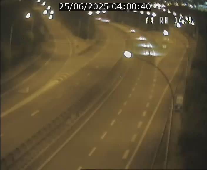 Traffic live webcam Luxembourg Leudelange - A4 - BK 4.9 - direction Luxembourg