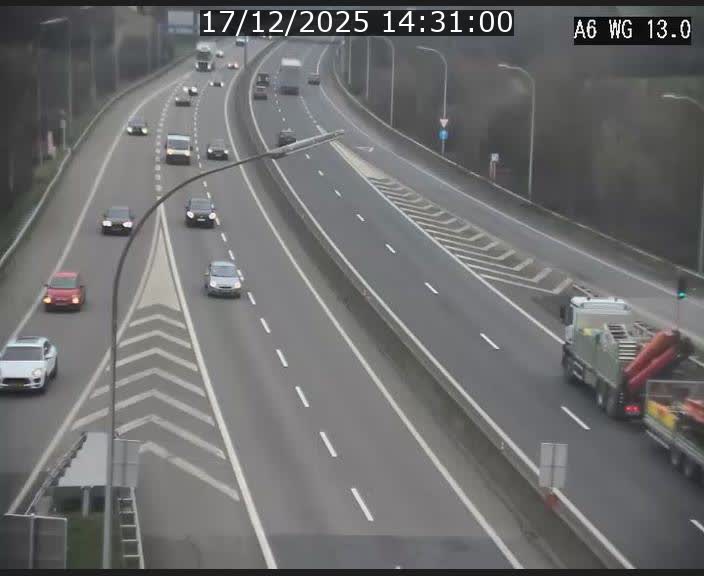 Traffic live webcam Luxembourg Mamer - A6 - BK 13 - direction Luxembourg/France/Allemagne