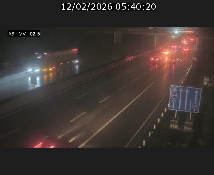 Webcam autoroute A3 au Luxembourg à proximité de la Croix de Gasperich. Vue orientée vers Luxembourg
