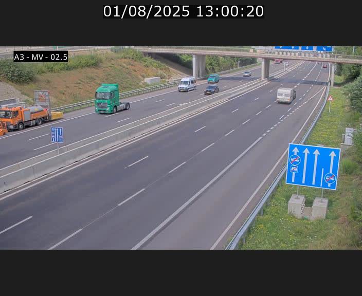 Webcam autoroute A3 au Luxembourg à proximité de la Croix de Gasperich. Vue orientée vers Luxembourg
