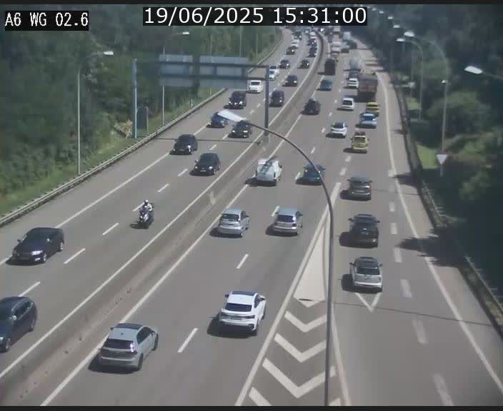Traffic live webcam Luxembourg Croix de Cessange - A6 - BK 2.6 - direction France/Allemagne