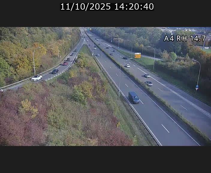 Traffic live webcam Luxembourg Jonction Lankelz - A4 - BK 14.7 - direction Luxembourg
