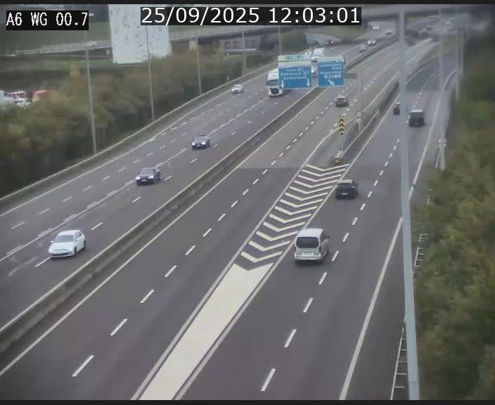 Traffic live webcam Luxembourg Croix de Cessange - A6 - BK 0.7 - direction A3 France