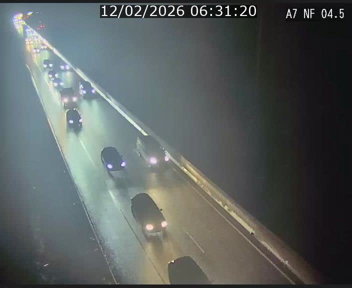 Caméra autoroute Luxembourg A7 - Passage à gibier Rëngelbour - direction Tunnel Grouft