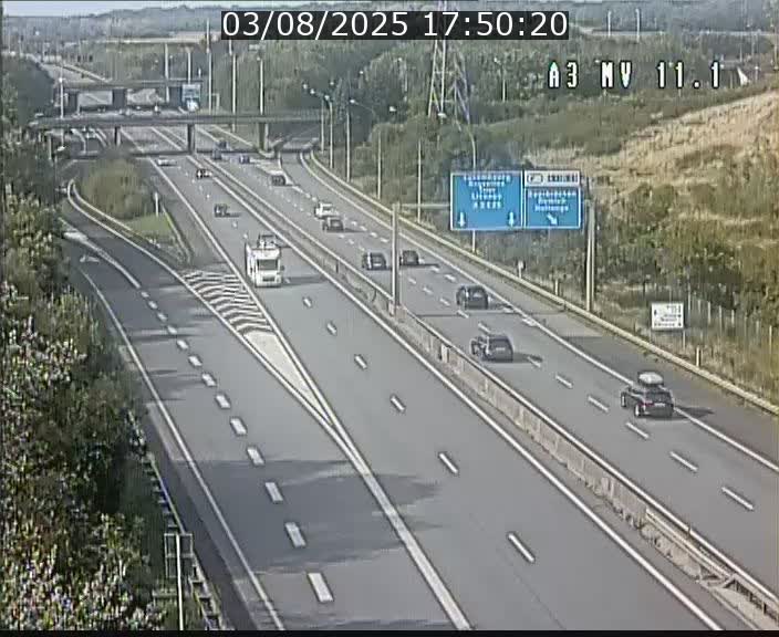 Traffic live webcam Luxembourg Croix de Bettembourg A3 - BK 11.1 - direction Luxembourg-ville