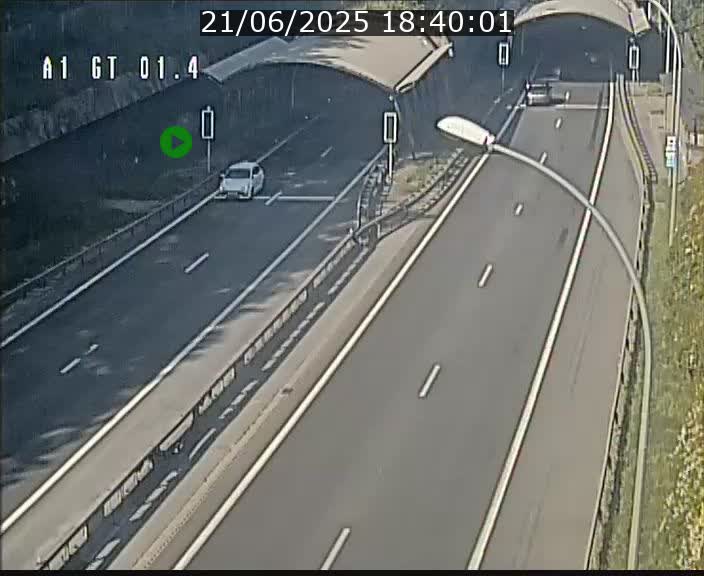 Traffic live webcam Luxembourg Hesperange - A1 direction Kirchberg - BK 1.4