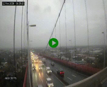 Webcam autoroute sur le périphérique de Bordeaux (A630) au nord de la ville. Caméra située sur le Pont d'Aquitaine.