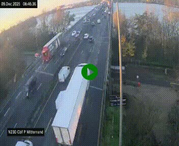 Webcam sur le périphérique de Bordeaux à l'est de la ville. Caméra située sur le Pont Mitterand sur la N230