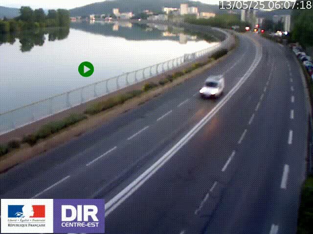 Webcam sur le quai Parjot à Vienne, aux Portes de Lyon, sur la Nationale 7, à la jonction avec le boulevard du Rhône-nord (D1407), caméra orientée vers Lyon