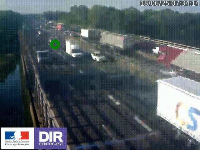 Caméra trafic à la jonction entre l'A46 (Rocade-est de Lyon) et l'A42 à hauteur de Vault-en-Velin en direction de Marseille