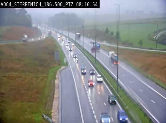 Webcam E411 à Sterpenich en Belgique près de la frontière du Luxembourg. Vue orientée vers Bruxelles