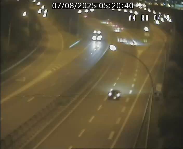 Traffic live webcam Luxembourg Leudelange - A4 - BK 4.9 - direction Luxembourg