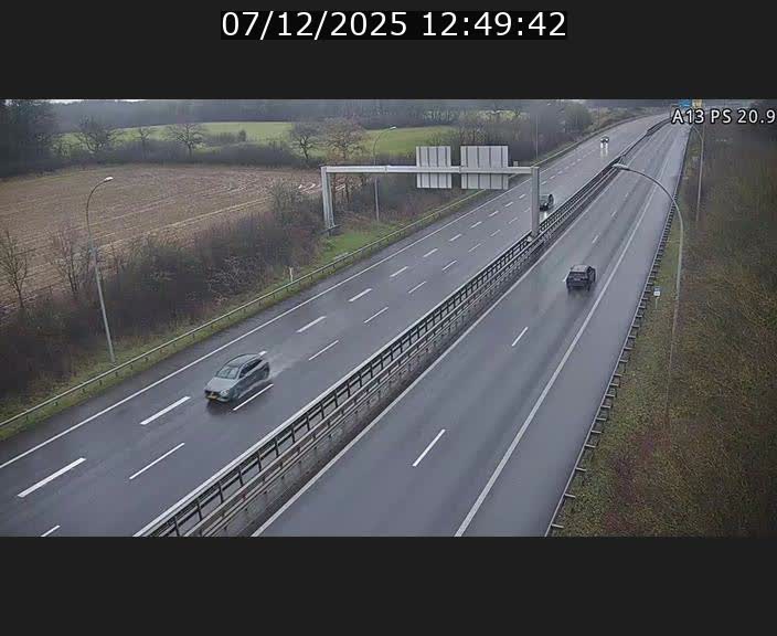 Traffic live webcam Luxembourg Croix de Bettembourg, rond-point d'Hellange - A13 direction Allemagne - BK 20.9