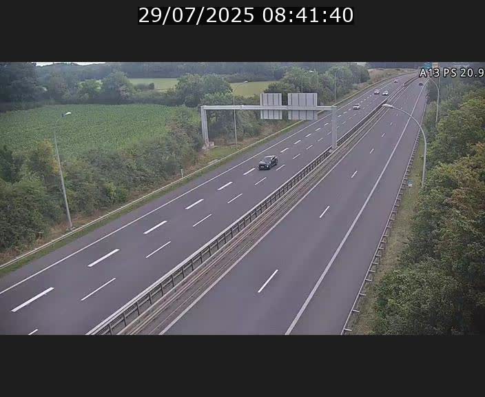 Traffic live webcam Luxembourg Croix de Bettembourg, rond-point d'Hellange - A13 direction Allemagne - BK 20.9