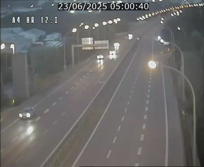 Traffic live webcam Luxembourg Jonction Foetz - A4 - BK 12.0 - direction Esch sur Alzette