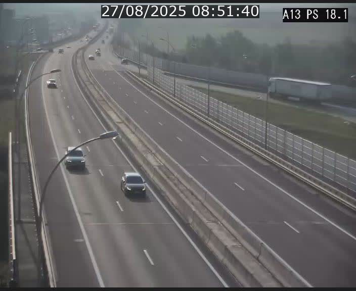 Traffic live webcam Luxembourg Dudelange - A13 direction Croix de Bettembourg - BK 18.1