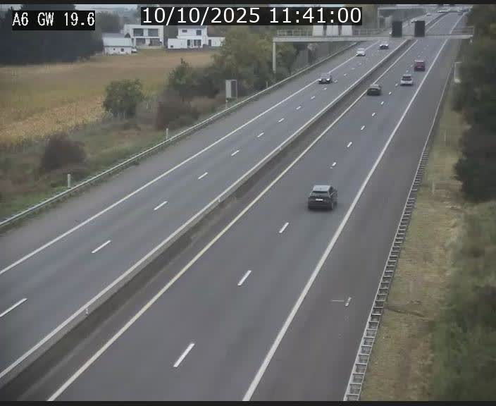 Traffic live webcam Luxembourg - Steinfort - A6 - BK 19.6 - direction Belgique