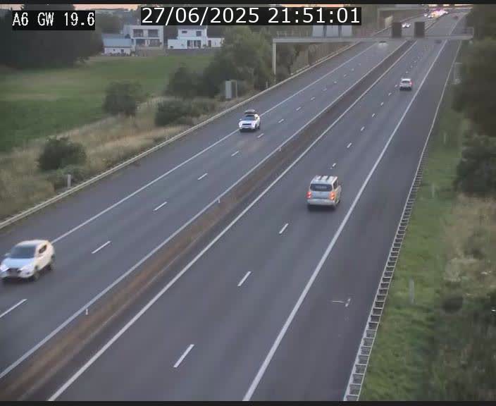 Traffic live webcam Luxembourg - Steinfort - A6 - BK 19.6 - direction Belgique