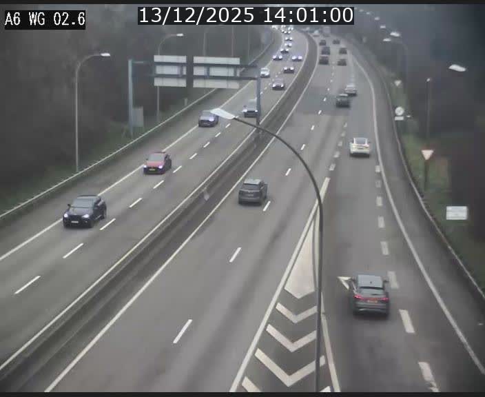 Traffic live webcam Luxembourg Croix de Cessange - A6 - BK 2.6 - direction France/Allemagne