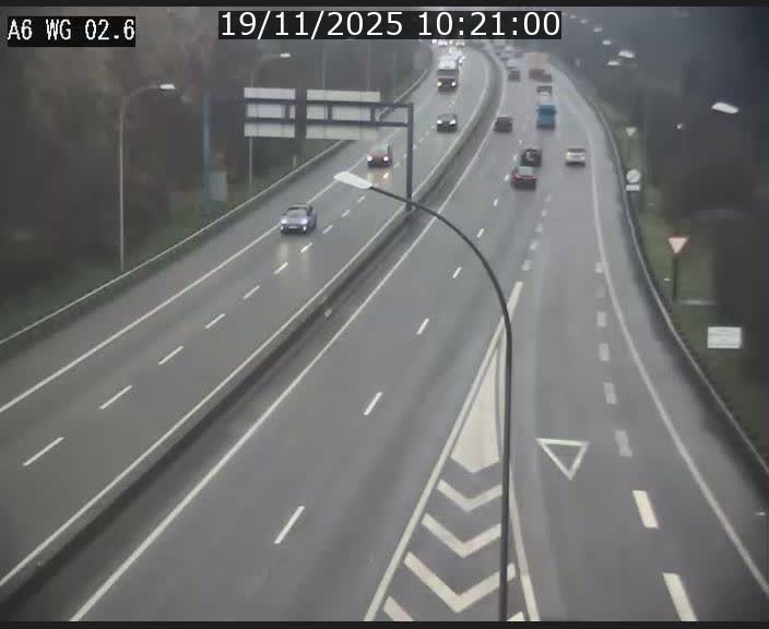 Traffic live webcam Luxembourg Croix de Cessange - A6 - BK 2.6 - direction France/Allemagne
