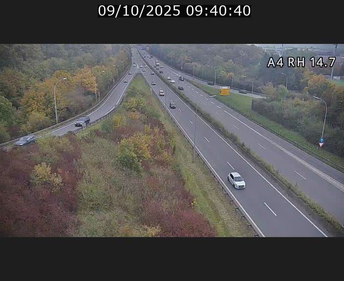 Traffic live webcam Luxembourg Jonction Lankelz - A4 - BK 14.7 - direction Luxembourg