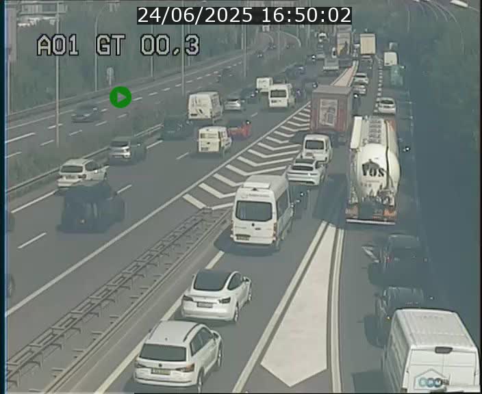 Traffic live webcam Luxembourg Croix de Gasperich - A1 direction Kirchberg - BK 0.3