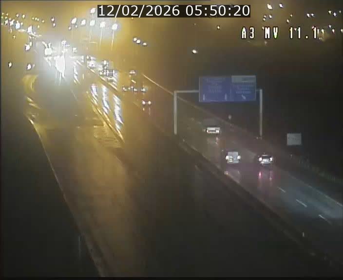Traffic live webcam Luxembourg Croix de Bettembourg A3 - BK 11.1 - direction Luxembourg-ville