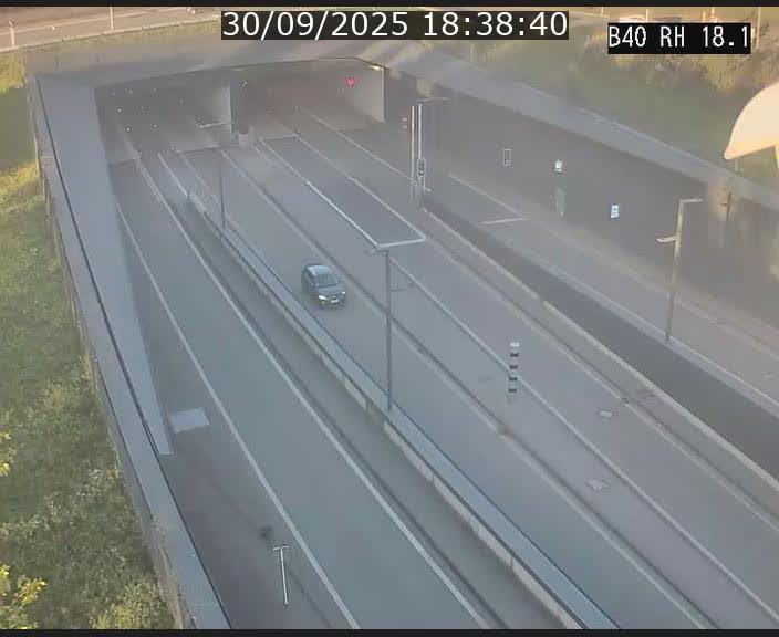 Webcam sur la route de contournement d'Esch-Belval avant le tunnel Central Gate au niveau de la porte de France et du radar fixe