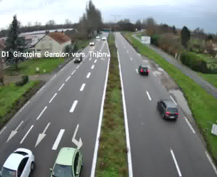 Webcam de surveillance sur D1 (France) à Ennery, cadrée vers Thionville, proposant une information routière utile aux déplacements quotidiens.