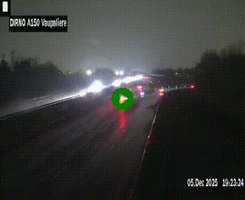 Webcam autoroute A150 à hauteur de La Vaupalière en périphérie de Rouen. Vue orientée vers Rouen
