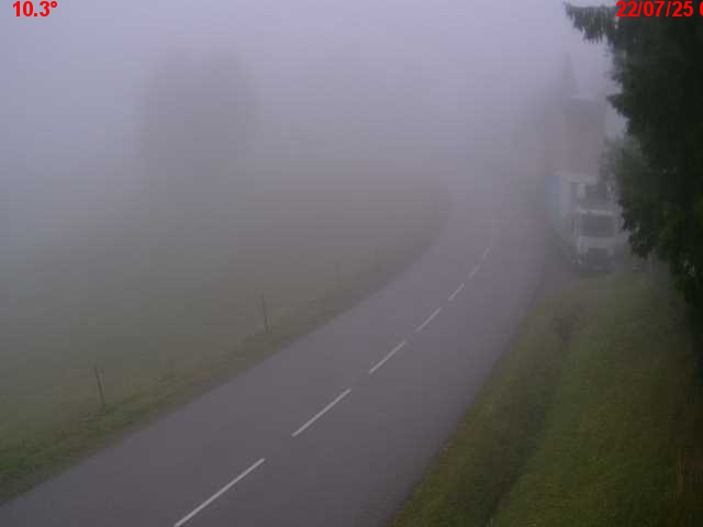 Webcam en haut du col du Ballon d'Alsace sur la D465 à 1075 mètres d'altitude dans les Vosges
