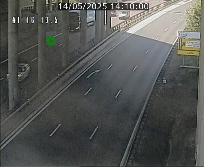 Traffic live webcam Luxembourg Senningen - A1 direction Luxembourg - BK 13.5