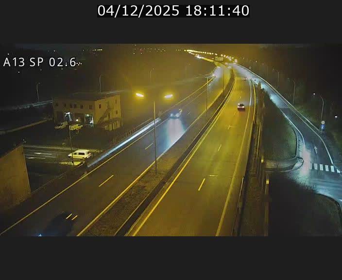 Traffic live webcam Luxembourg Sanem - A13 direction Pétange - BK 2.6