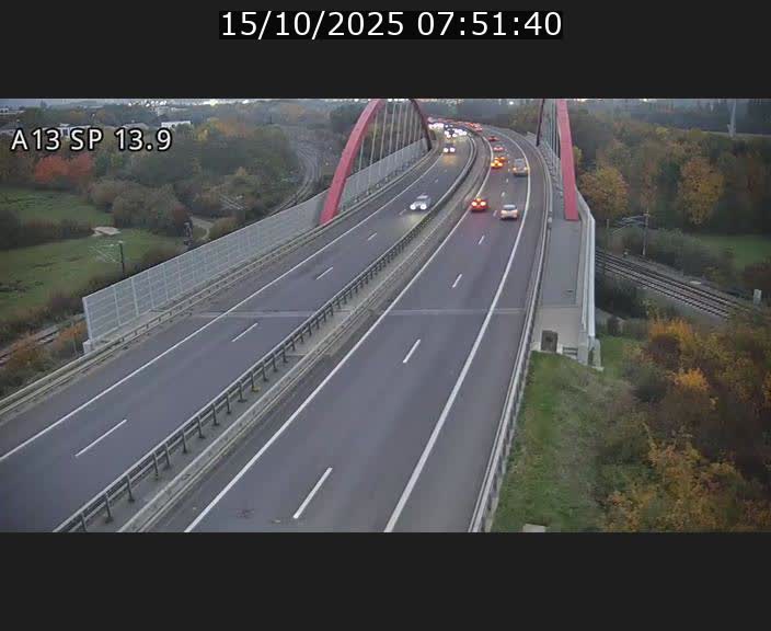 Traffic live webcam Luxembourg Kayl - A13 direction Esch-sur-Alzette/Luxembourg-ville - BK 13.9