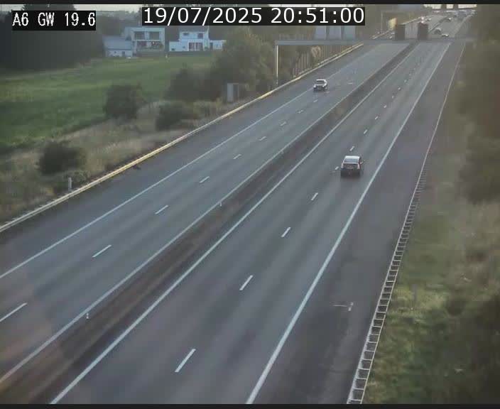 Traffic live webcam Luxembourg - Steinfort - A6 - BK 19.6 - direction Belgique