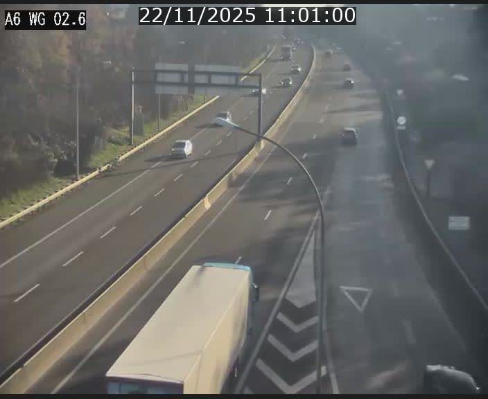 Traffic live webcam Luxembourg Croix de Cessange - A6 - BK 2.6 - direction France/Allemagne